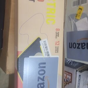 Electric Heating Pad in Yellow and Black